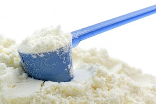 دولت نرخ جدید شیرخشک را تعیین تکلیف کند
