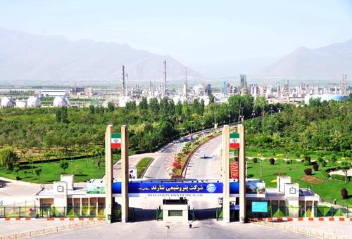 بیش از 1 و دو دهم میلیارد دلار ارزآوری در پتروشیمی شازند