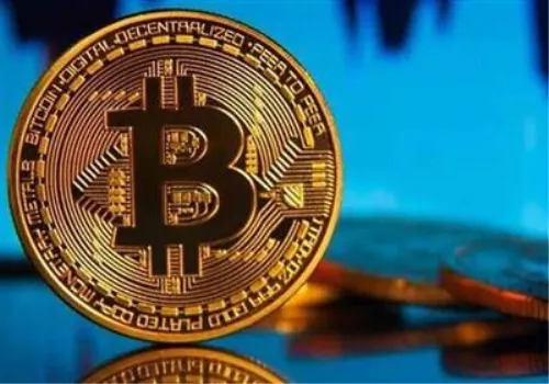 کاهش قیمت بیتکوین تا ۱۰۲ هزار دلار