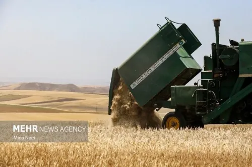 ۶۵ درصد کمباین ها و تراکتورها عمر مفید خویش را سپری کرده اند