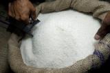 واردات ۶۰ هزار تن شكر طی ۴ روز اخیر