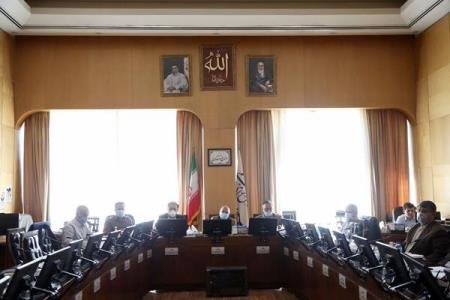 مخالفت كمیسیون صنایع با واردات اتوبوس دست دوم